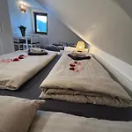 Se Zahradou Na Sumave U Zelezne Rudy * Cachrov